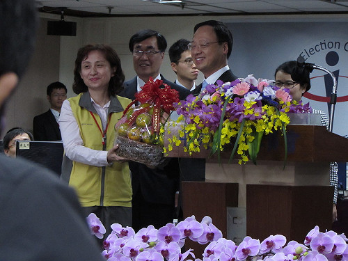 江揆期許落選者像運動員  勝不驕敗不餒