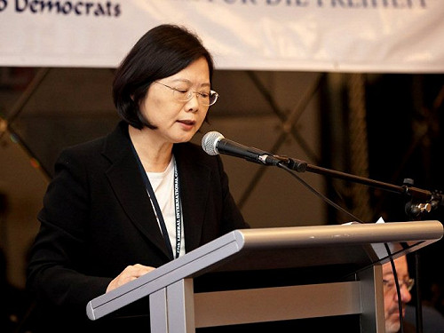 副手 蔡英文：須認同民進黨的價值跟理念