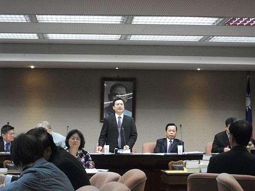 張善政2度缺席  立委轟：耍特權、大牌