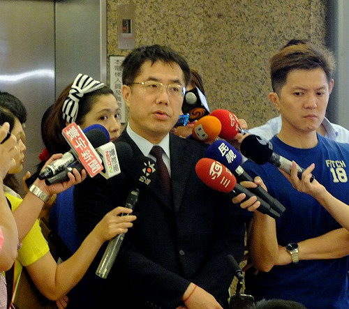 若張顯耀洩密  立委：還安排董事長職？