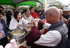 蔡英文：陳內閣很辛苦  問題出在馬英九