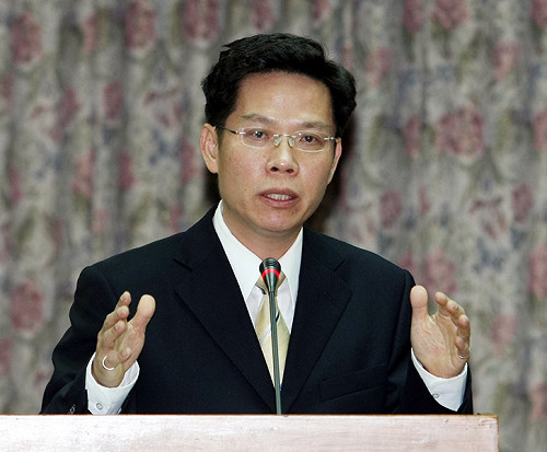 重砲批馬團隊  李允傑：馬決策「偏聽」