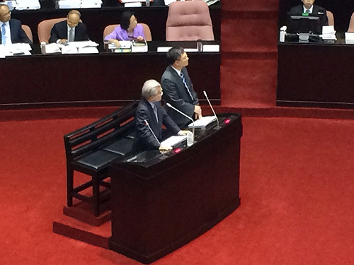 出國預算多1億  毛揆：該出國就出國