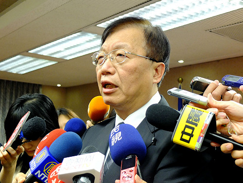 修選罷法監票制度  陳威仁：樂觀其成