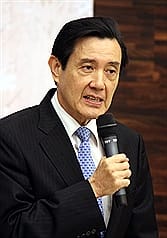 被經濟學人稱笨 馬微笑不回應