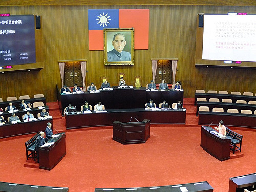 8成立委贊成修憲  4成主張內閣制