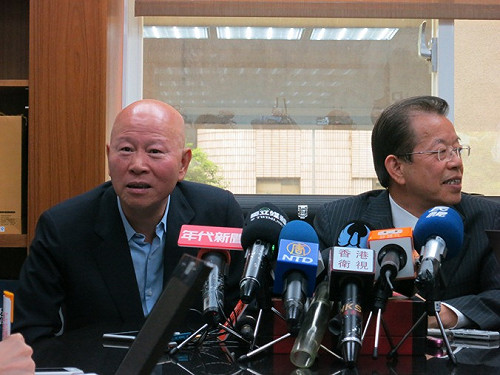 許信良：打鐵趁熱 應成立中國委員會