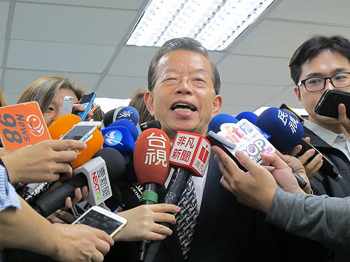 老謝自嘲：張俊雄、余天與我都沒在不分區裡