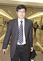 羅致政告訴對岸  民共遲早面對面