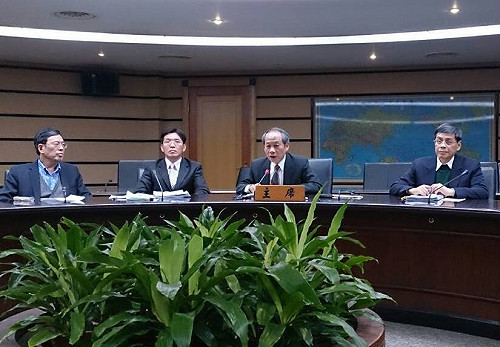 總統立委併選 綠：加速修法 藍：尊重