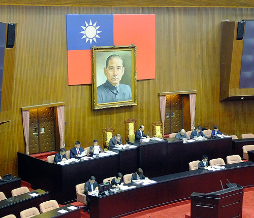 過完1年  立院三讀2014國營事業總預算