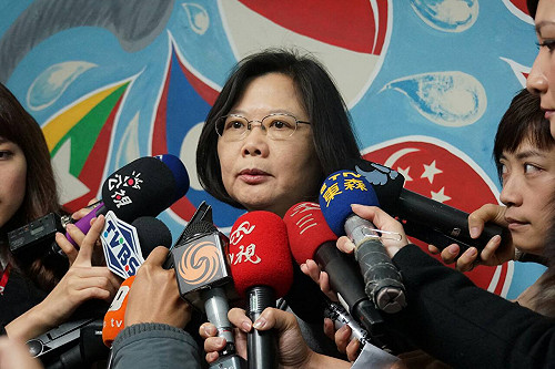 綠禮讓第三勢力引反彈 蔡英文：未定案