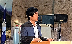 撇清白狼？藍：反對任何形式暴力包括言語