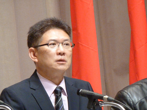 群眾占政院  孫立群自爆：害怕 假裝路人甲