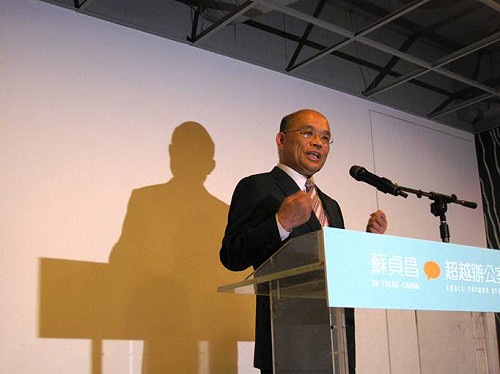 接受小英的競爭 蘇貞昌才能超越蘇貞昌