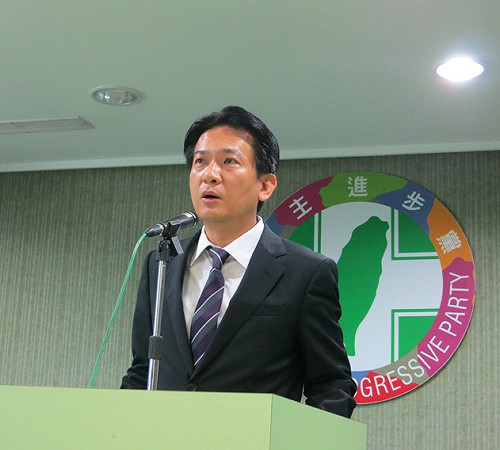 2顆太陽爭輝  綠開放論壇下週登場