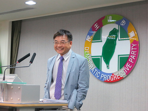 華山論劍增力道  邱游蔡謝陸續主持