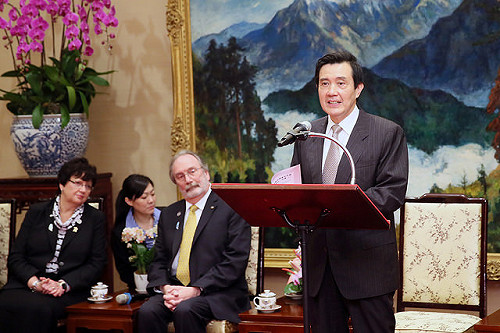 總統親赴星國弔唁李光耀 府方低調不證實