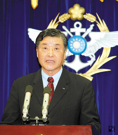 168艦隊越域遭重懲  高華柱出面致歉