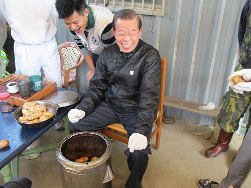 謝：與第三勢力合作  是總統當選的大策略