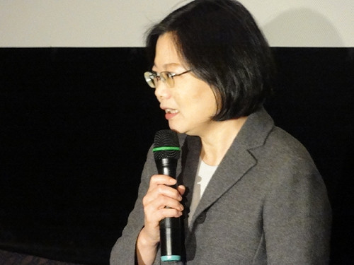 呂秀蓮砲口對內  蔡英文：會變選舉包袱