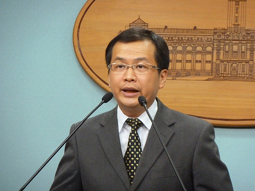 羅智強閃辭獲准  公開信訴心聲