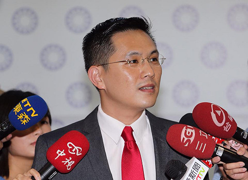 府嗆柯P：記得自己說過的話  很快可檢驗