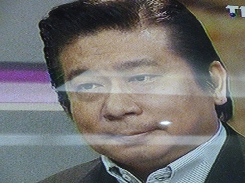 張顯耀落涙  表示已把相關訊息寫入遺言