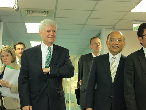 謝長廷訪中 AIT：樂觀其成