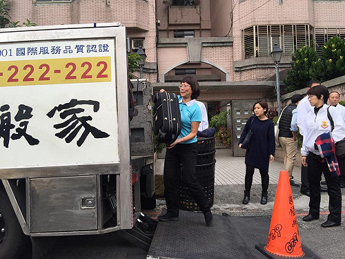 火速搬離眷舍 王如玄哽咽：不委屈