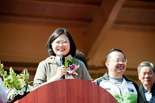 蔡英文：我貢獻生技產業 馬卻在傷害它