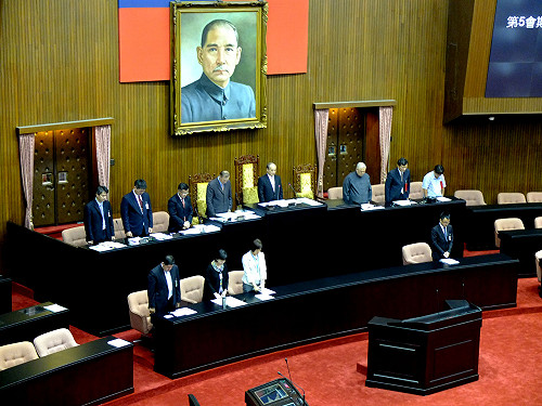 監院正副院長張博雅、孫大川低空過關