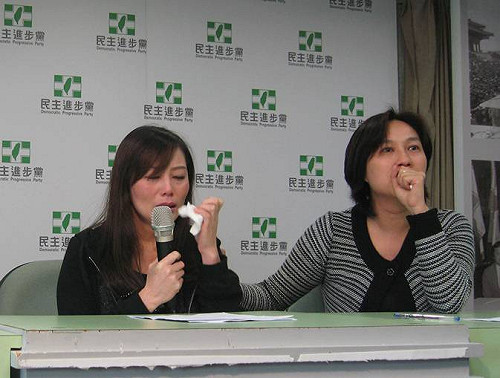 捏造黨員過世  家屬：要陳明義到靈前道歉