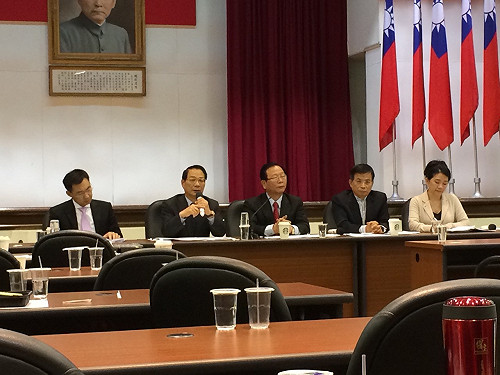 立委席次不增 藍修憲初稿恐擠壓第三勢力空間