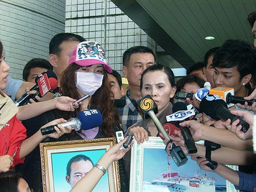 與AIT官員見面  家屬要求300萬美元賠償