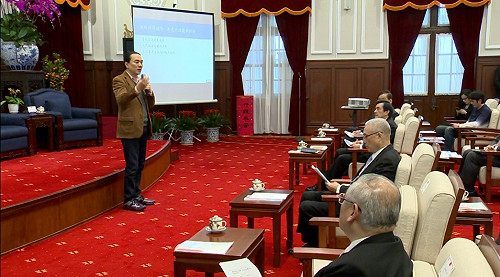 上網路課 馬英九：open data絕不只是口號