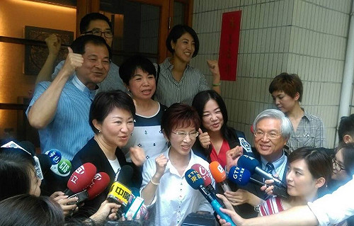 洪秀柱全代會出線 10藍委有信心