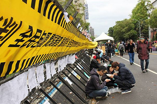 莊佳穎：「民主」的重量