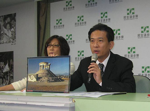 綠批建百編32億浮濫  差點拆掉「寶桑亭」