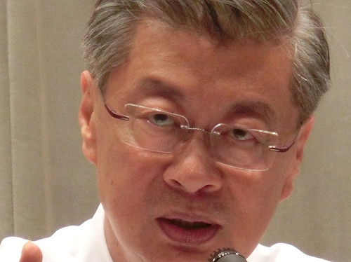 現職政務官福利不完整  陳冲：慚愧