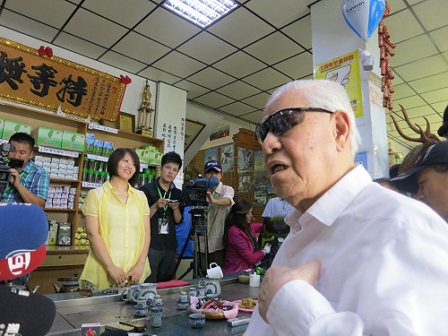 李登輝椎動脈阻塞 北榮治療中