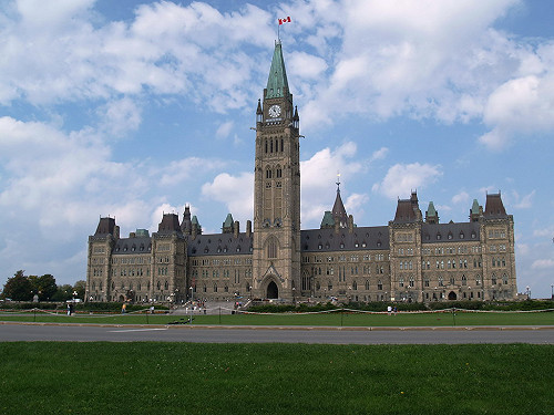 加拿大鬆口「考慮」加入亞投行