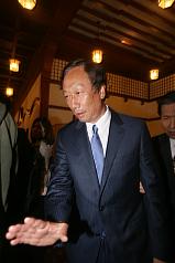 郭台銘：民主對GDP沒幫助 當不了飯吃