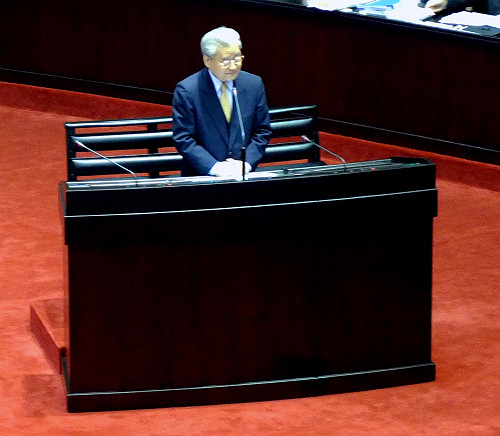 財長挺大戶條款 藍委嗆：要公平去學朝鮮