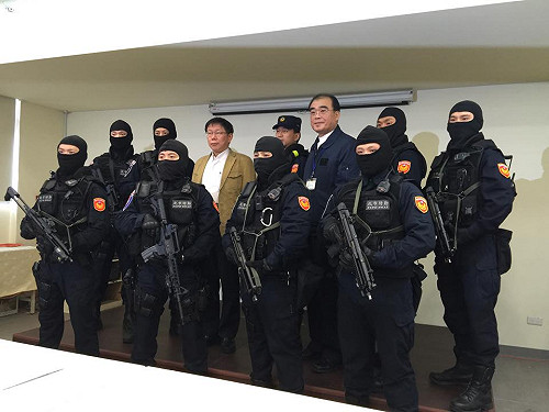 柯P主張監聽可採登記制  你支持嗎？