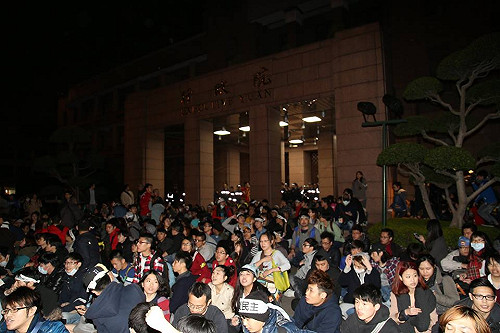 查323攻占政院首謀  陳廷豪5萬元交保