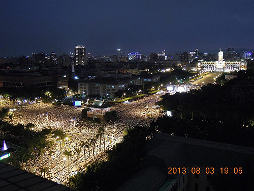 25萬人上凱道  要求免於恐懼的權利