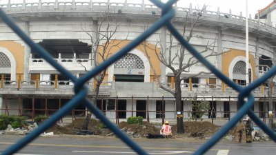 砍樹種花、綠地變工地  花博會變調