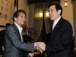 「淡路夢舞台」禿山變綠地    安藤 : 台灣可參考
