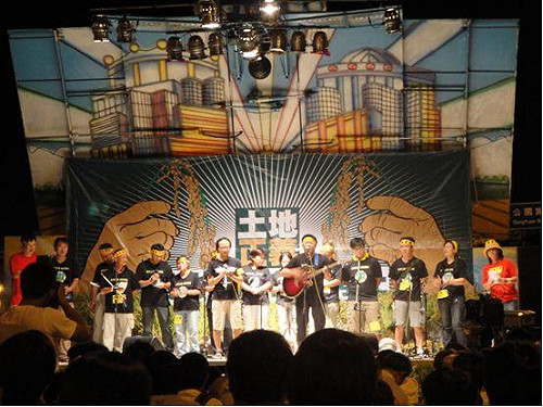 717夜宿圖輯之七     「咱要決定自己的生活」